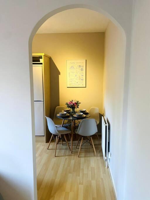 City Centre Riverside Apartment Winchester Ngoại thất bức ảnh